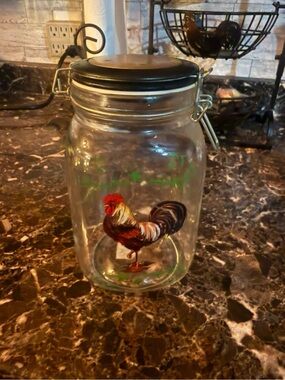 Glass jar